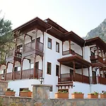 فندق Kaya 4*